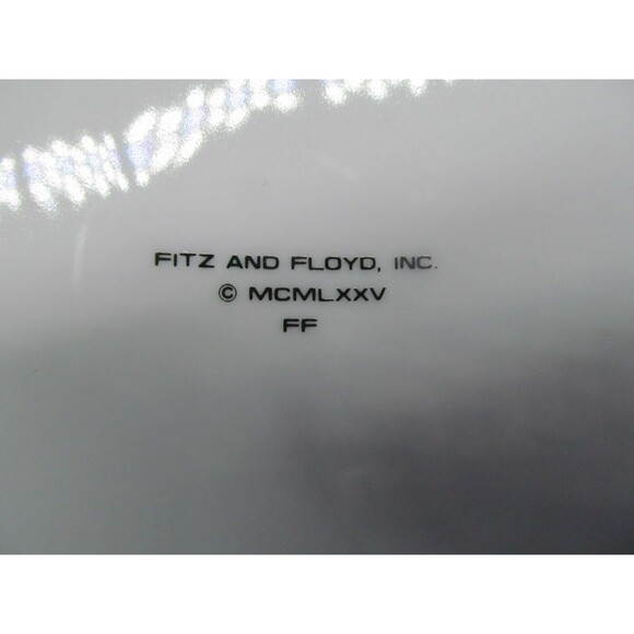 Fitz And Floyd Set Of 2 Sonoma Shell Luncheon Snack Plates Pink On White VGC - Picture 4 of 5